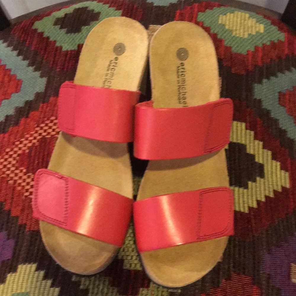 Lily by Eric Michaels Wedges in leather and cork